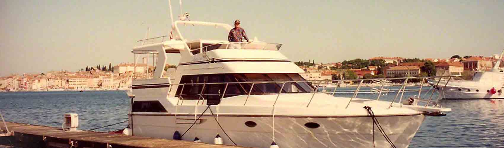 Yacht im Hafen