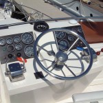 Bild vom Steuerstand der Flybridge
